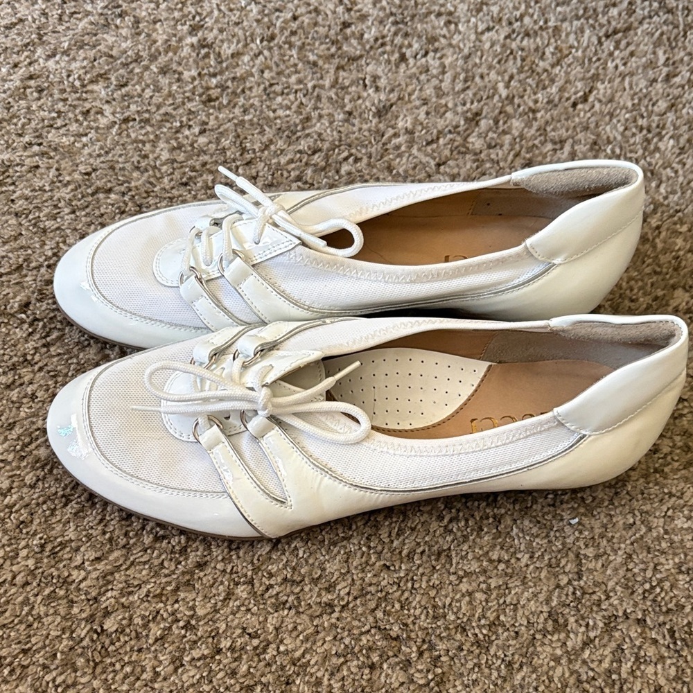 Sesto Meucci Bonnie Stretch Patent Leather White Sneaker